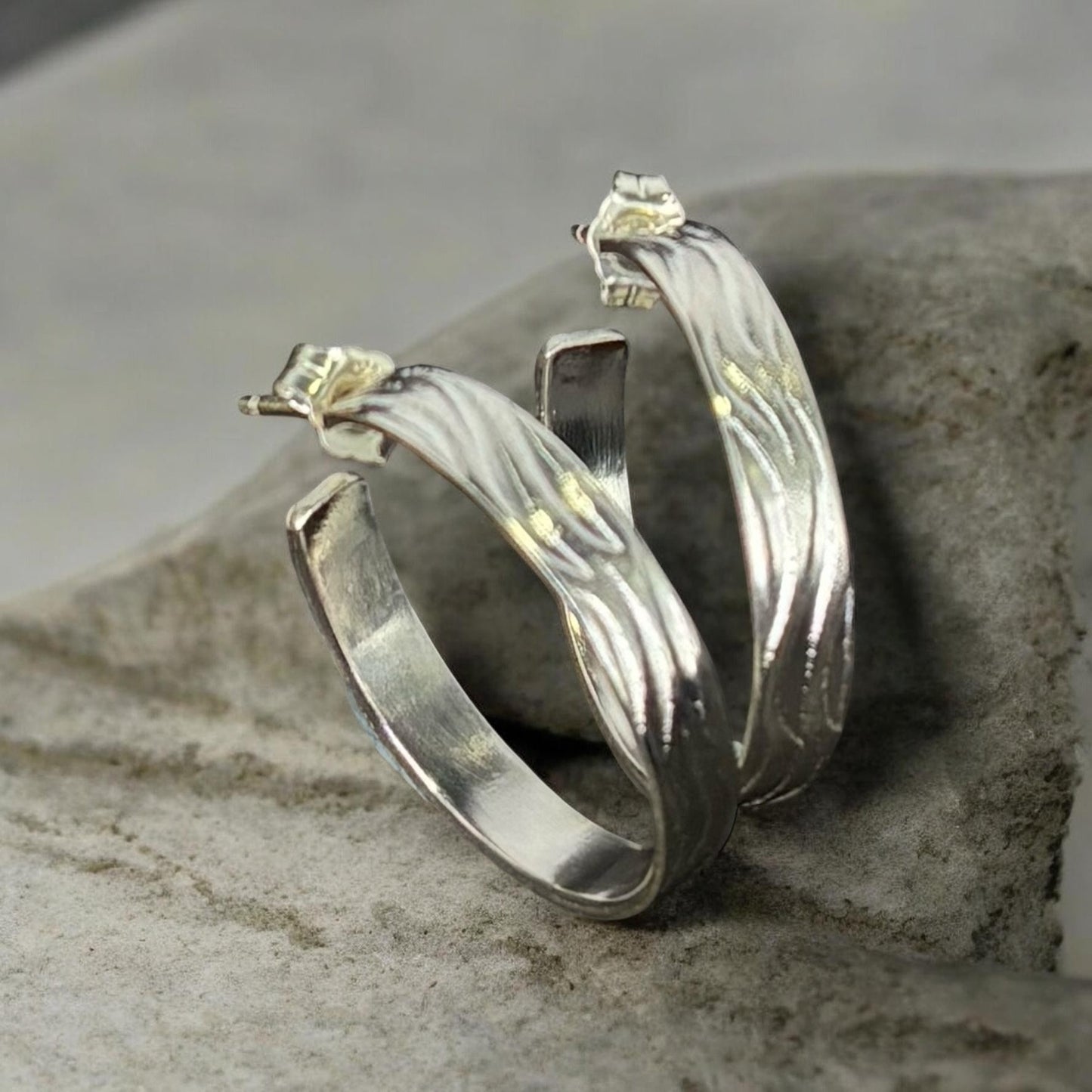 Tidal hoop earrings
