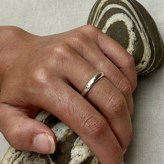 Hammered Oval Band