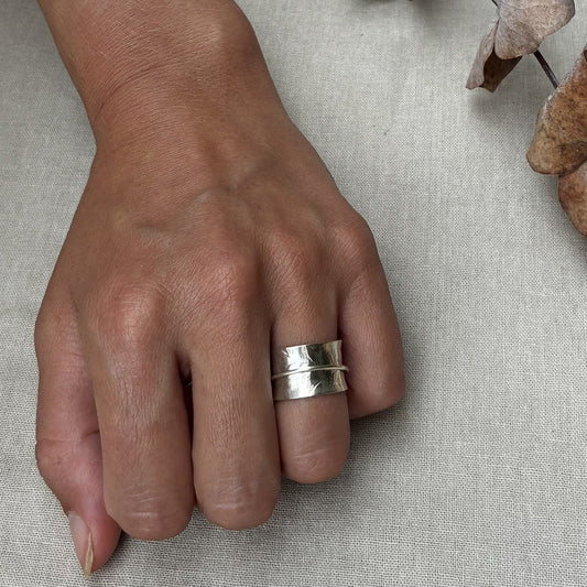 Spinning Ring with Leaf Texture