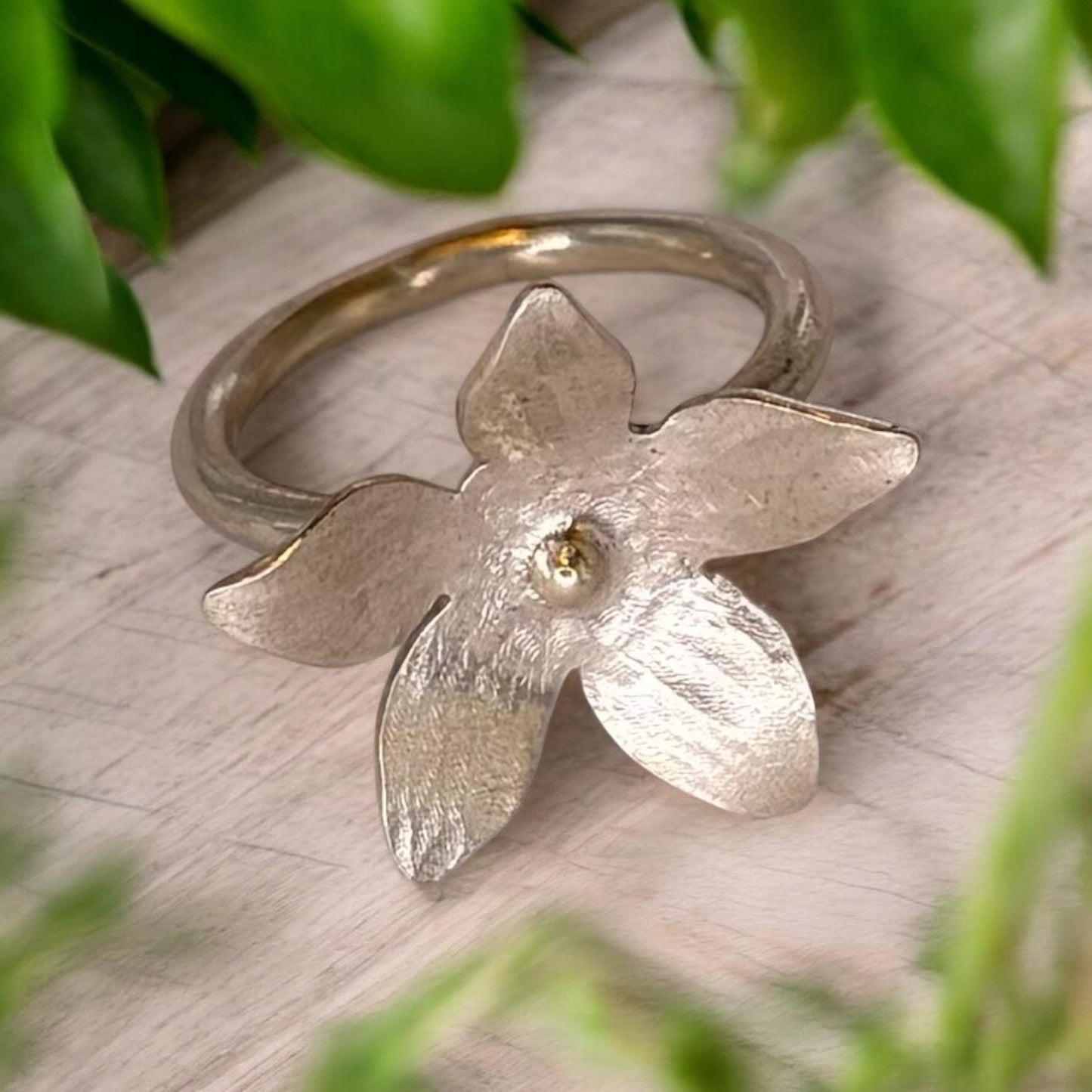 Tapered Petal Flower